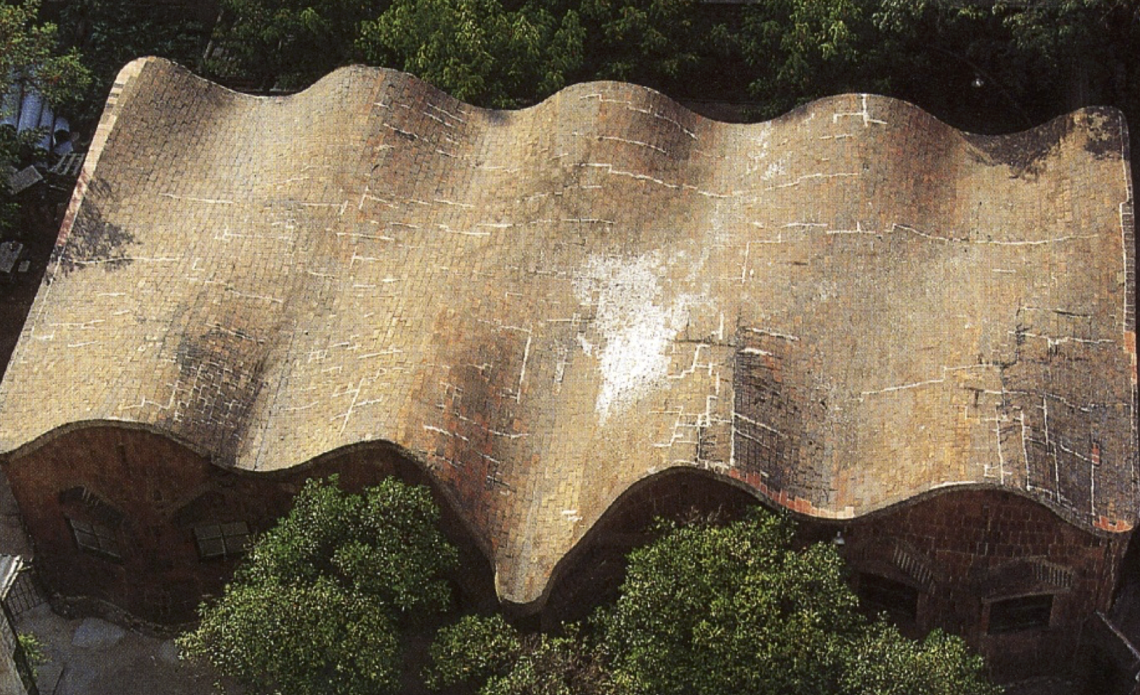 School roof next to Sagrada Família